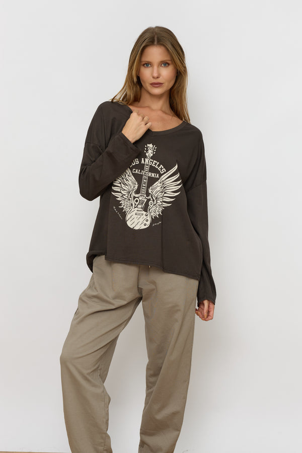 טופ גיטרה כנפיים