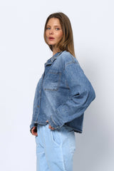 חולצה מכופתרת ג'ינס תיקתקים