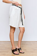 שורט פשתן+חגורה שחור לבן