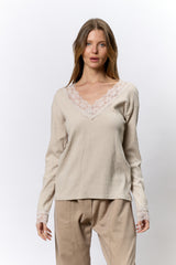 סריג ריבס תחרה