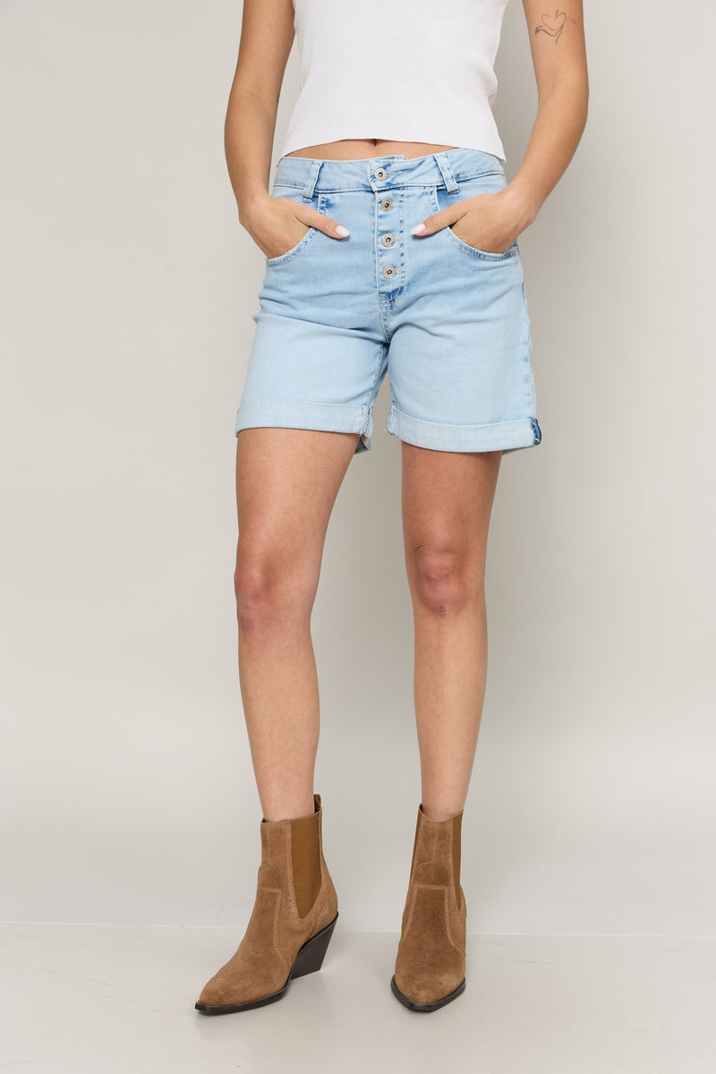 BEVY LUKAS SHORT