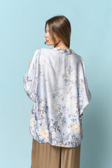 מכופתרת עטלף פרחונית סאטן