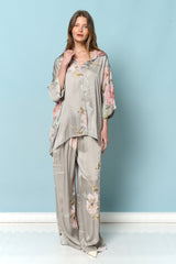 מכופתרת סאטן פרחים