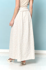 חצאית פרח סאטן