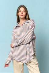 מכופתרת פסים