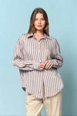 מכופתרת פסים