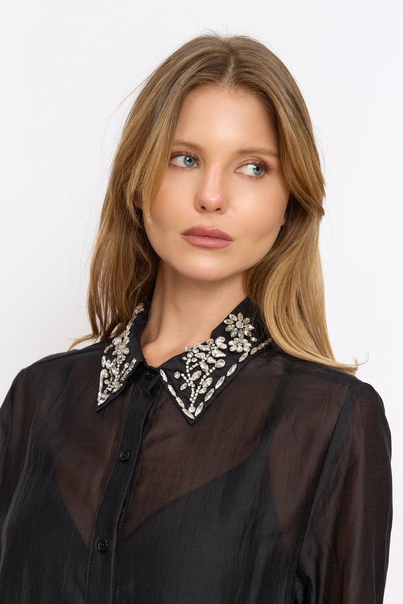 מכופתרת צווארון יהלומים