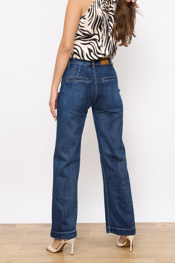 ג'ינס כיס מרובע