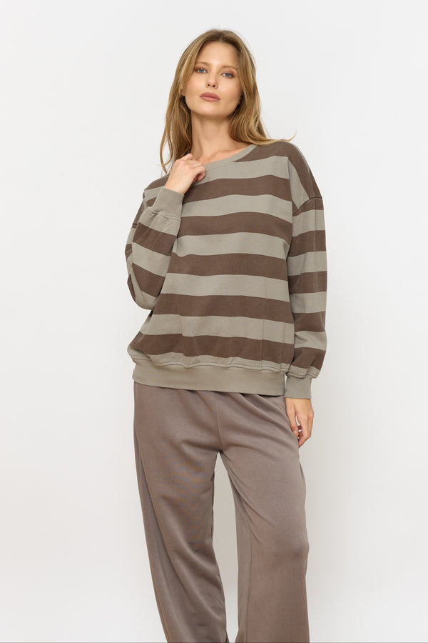 טופ פסים רחבים