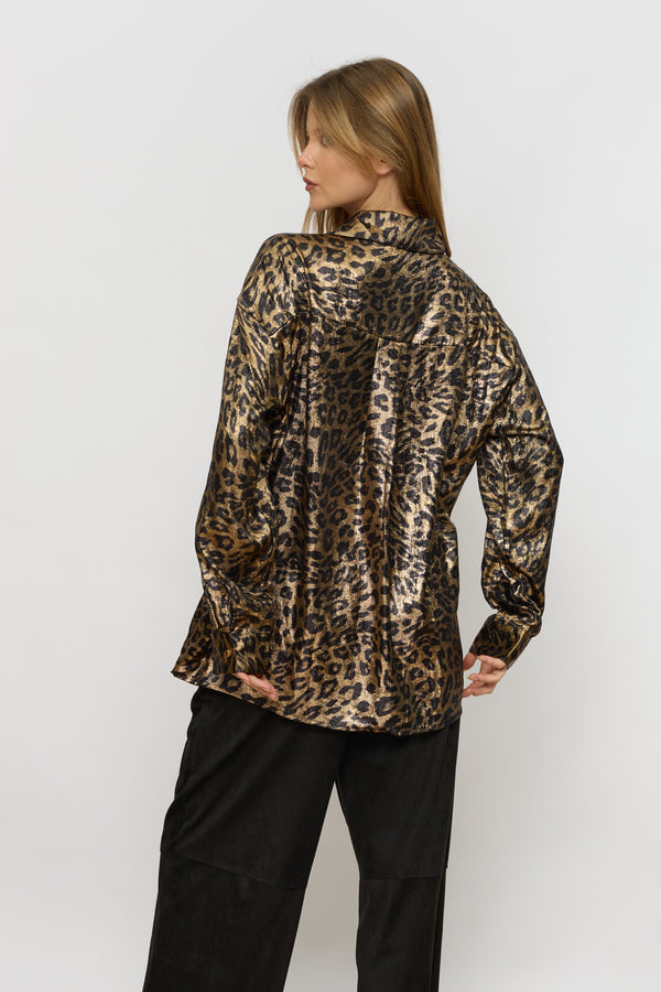 מכופתרת מנומרת כפתורי זהב