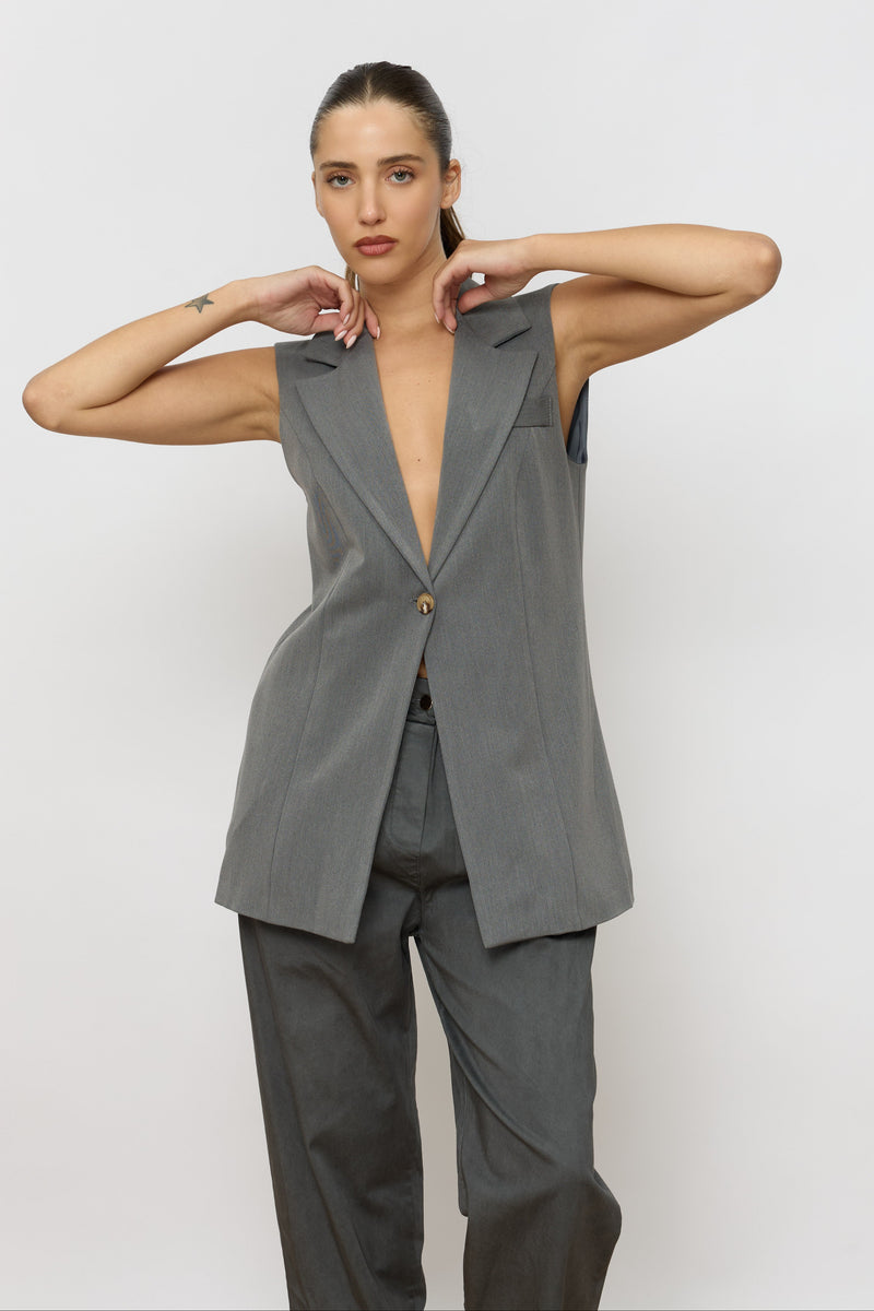 בלייזר ללא שרוול