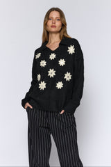 סריג צווארון פרח מראה