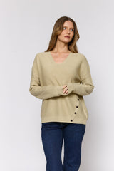 סריג כפתורים בצד