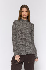 טופ חצי גולף להבות