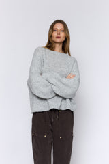 סריג ניקי בוקלה