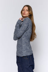 טופ חצי גולף להבות