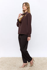 מכופתרת+צעיף סאטן