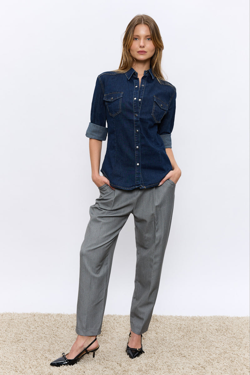 מכופתרת ג'ינס תיקתקים