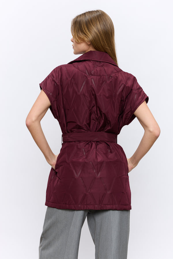 ג'קט קווילט ללא שרוול