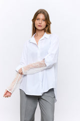 מכופתרת שרוולי תחרה