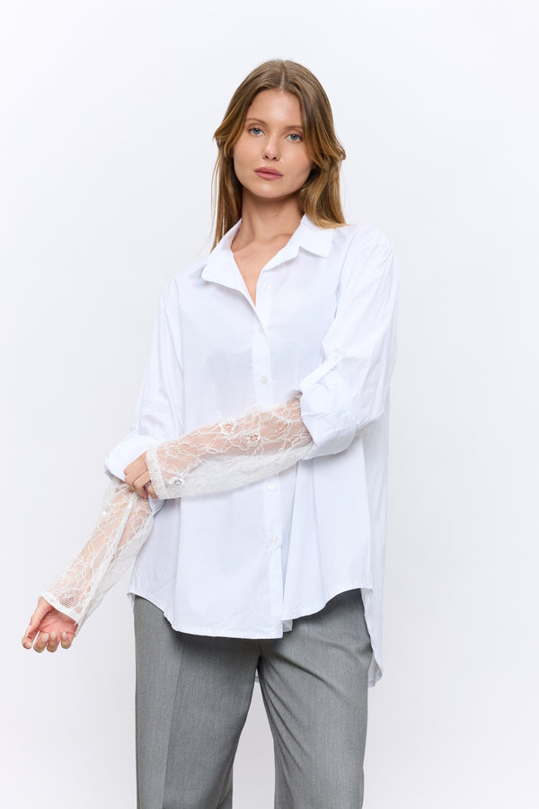 מכופתרת שרוולי תחרה