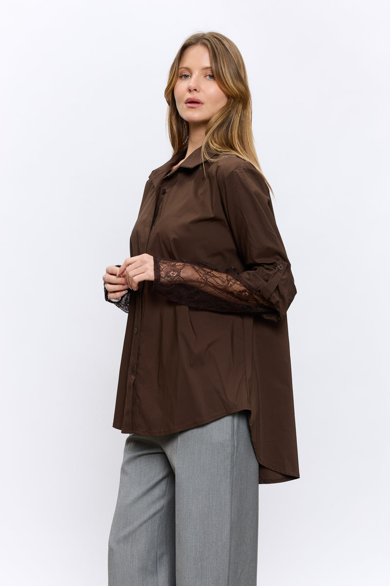 מכופתרת שרוולי תחרה