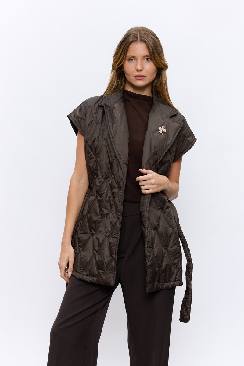 ג'קט קווילט ללא שרוול