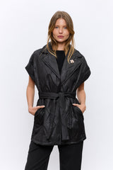 ג'קט קווילט ללא שרוול