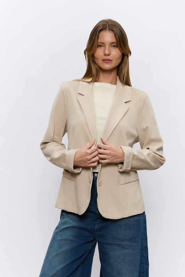 ג'קט מחוייט בייסיק