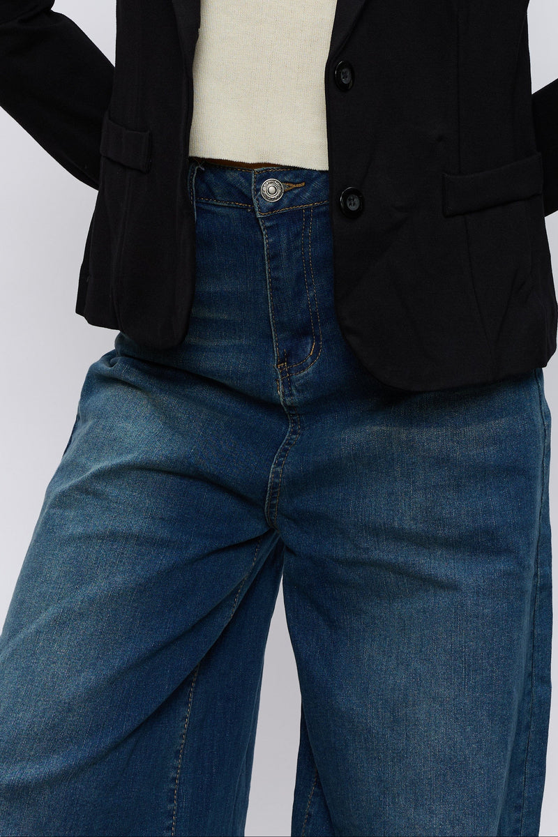 ג'ינס רחב אקסטרה