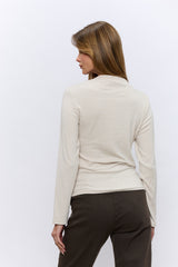 טופ מחשוף אלכסון