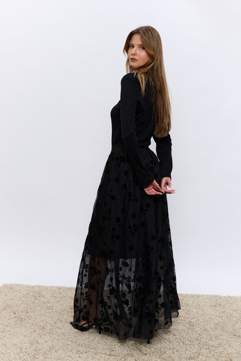 חצאית רזיל פרח קטיפה