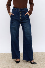 ג'ינס רחב כפתורים