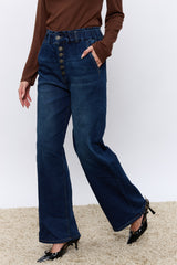 ג'ינס רחב כפתורים