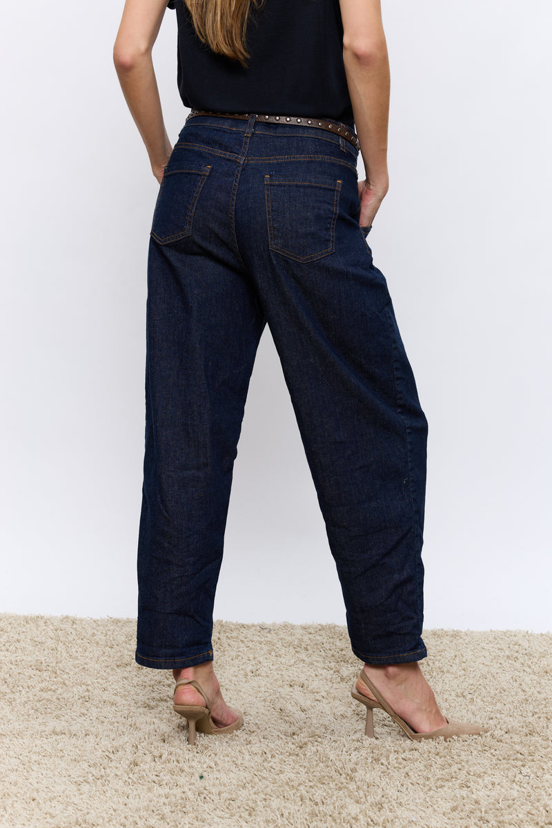 חגורת ניטים+LOOSE ג'ינס