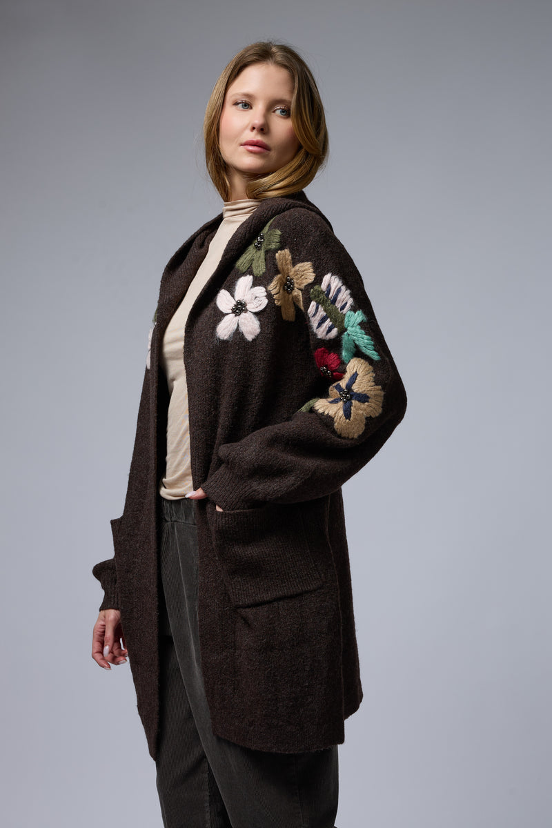 עליונית סריג רקמת פרחים