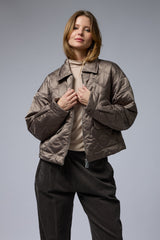 מעיל קווילט מעויין רחב