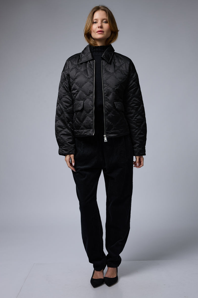 מעיל קווילט מעויין רחב