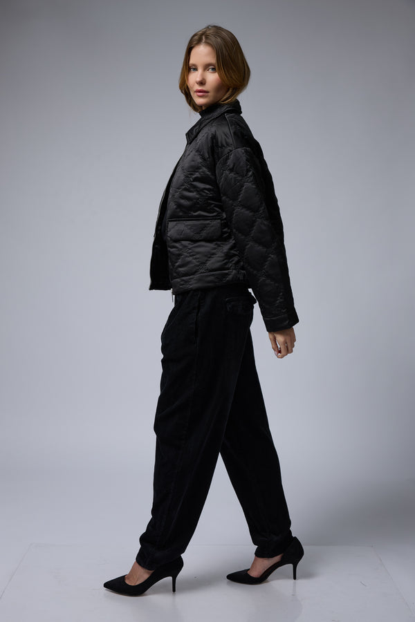 מעיל קווילט מעויין רחב