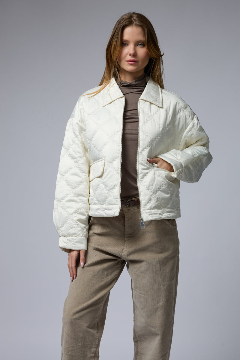 מעיל קווילט מעויין רחב