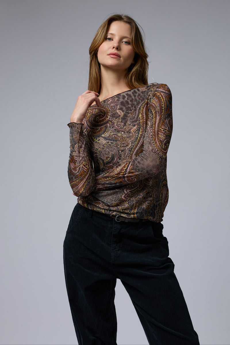 טופ דקיק מודפס