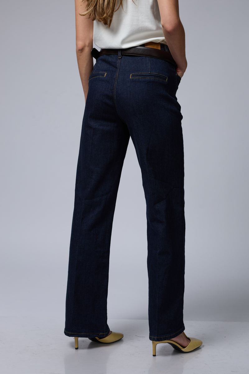 ג'ינס כהה רחב+חגורה