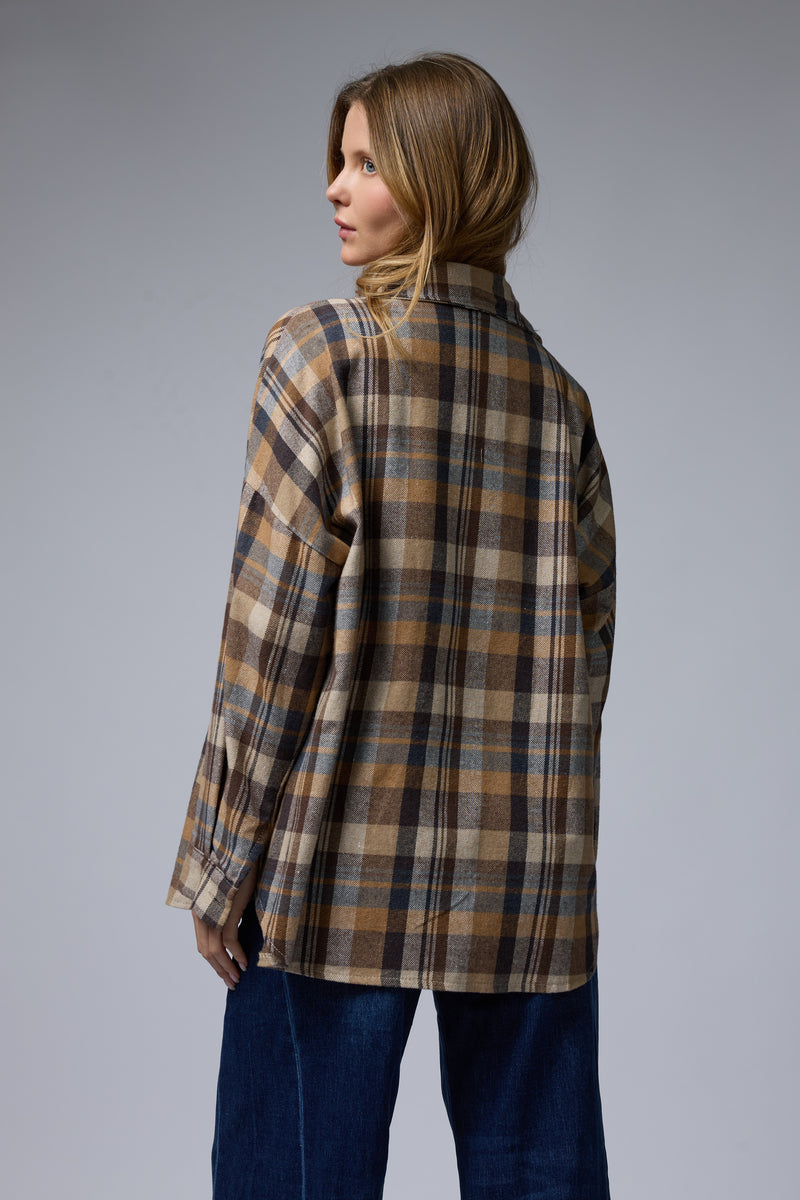 מכופתרת משובצת+כיסים