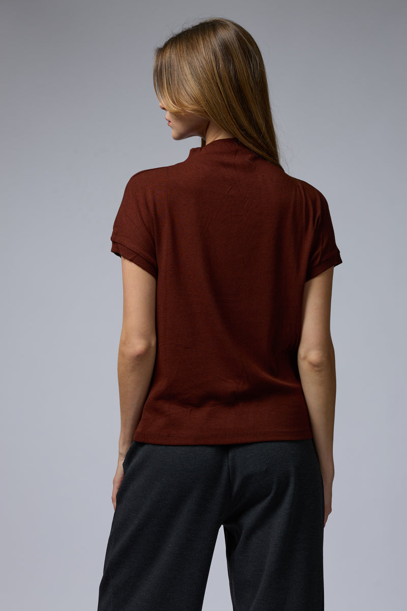 טופ חצי גולף לייקרה