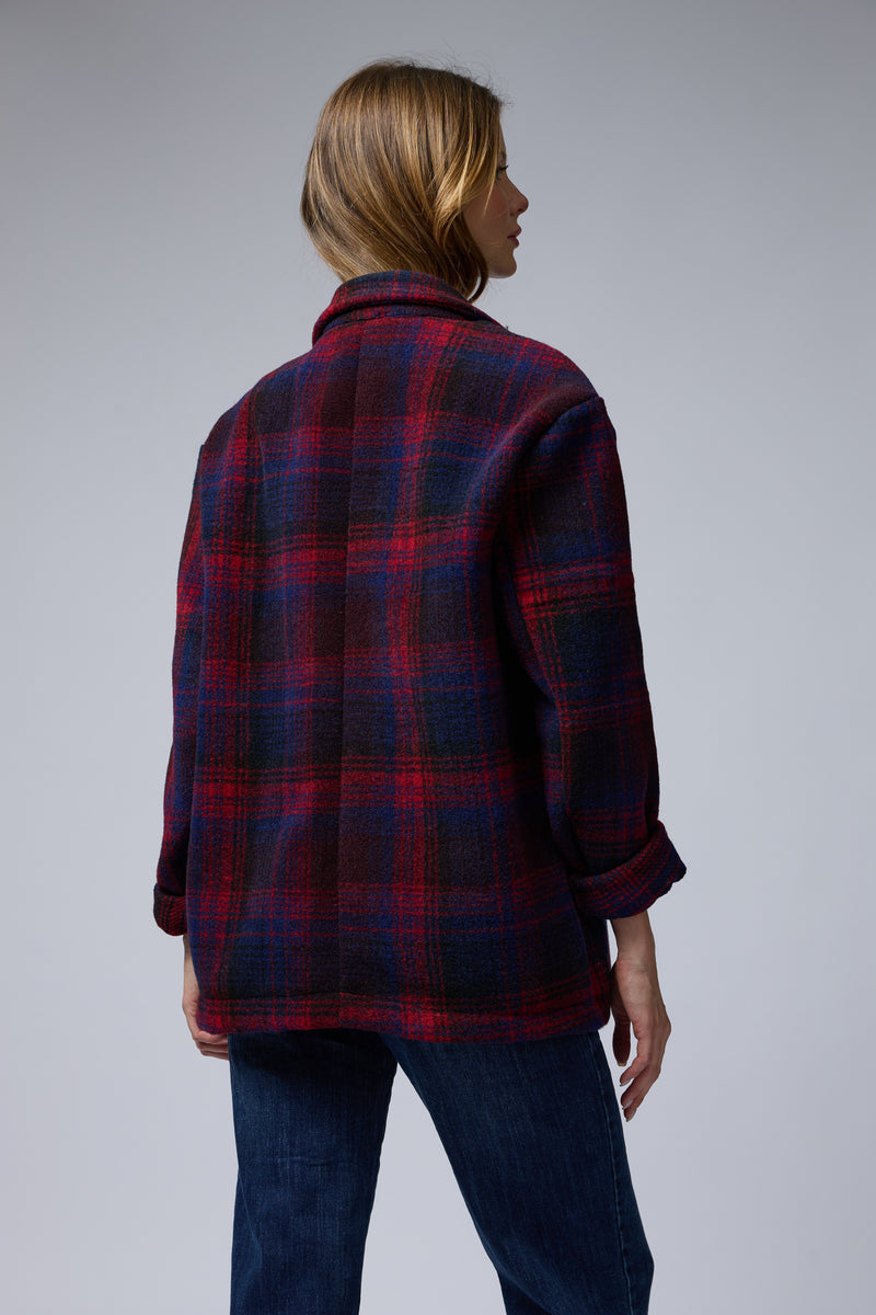 ג'קט משובץ סיכות זהב