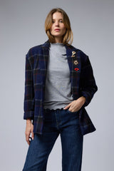 ג'קט משובץ סיכות זהב