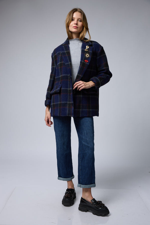 ג'קט משובץ סיכות זהב