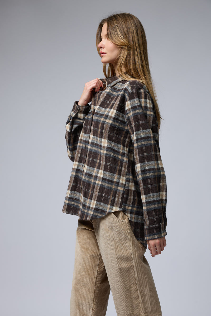 מכופתרת משובצת פלנל