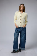 ג'קט פרוותי כפתור פרח